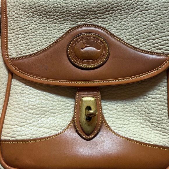 Dooney & Bourne Vintage Satchel in British Tan and Bone - Picture 2 of 16